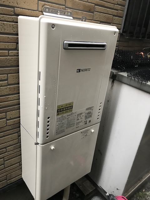 東京都北区 Ｔ様 都市ガス ノーリツ給湯器 GT-2460SAWX-1 BL 24号オート追焚付給湯器 交換工事 交換後