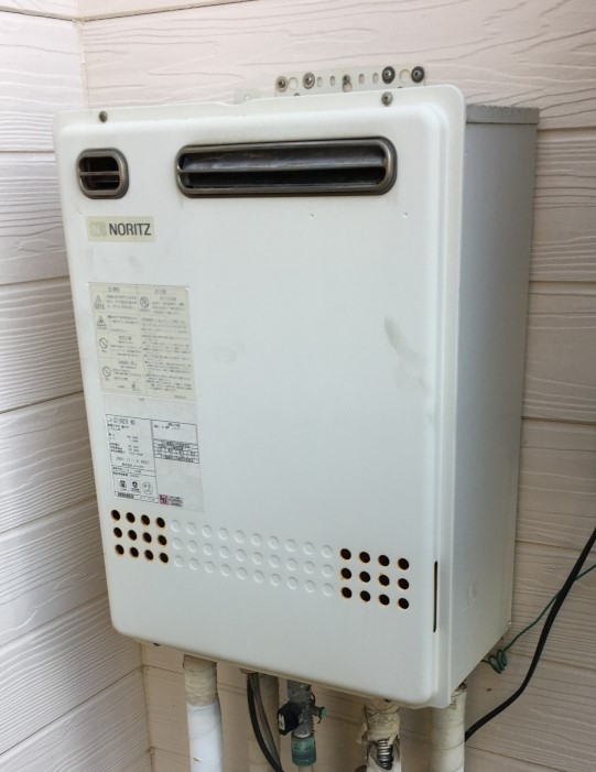 神奈川県横須賀市 Ｔ様 LPGガス ノーリツ給湯器 GT-2460SAWX-1 BL 24号オート追焚付給湯器 交換工事 交換前