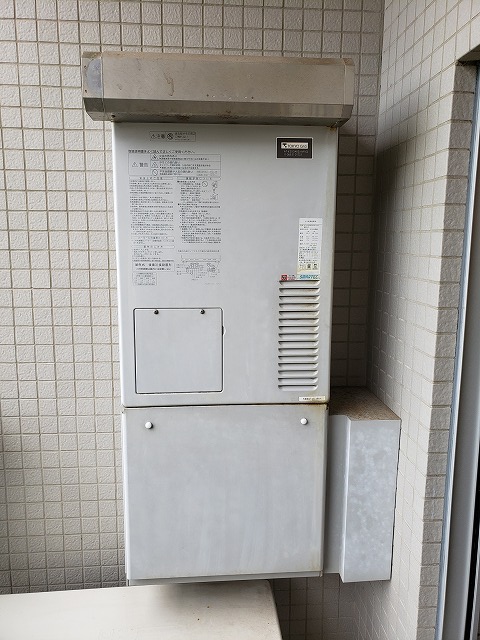 東京都大田区 Y様 都市ガス ノーリツエコジョーズ GTH-C2450AW3H-1 BL 24号スタンダード（フルオート）給湯暖房給湯器 交換工事 交換前