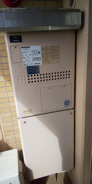 奈良県奈良市 Ｕ様 都市ガス ノーリツエコジョーズ GTH-C2450AW3H-1 BL 24号スタンダード（フルオート）給湯暖房給湯器 交換工事 交換前