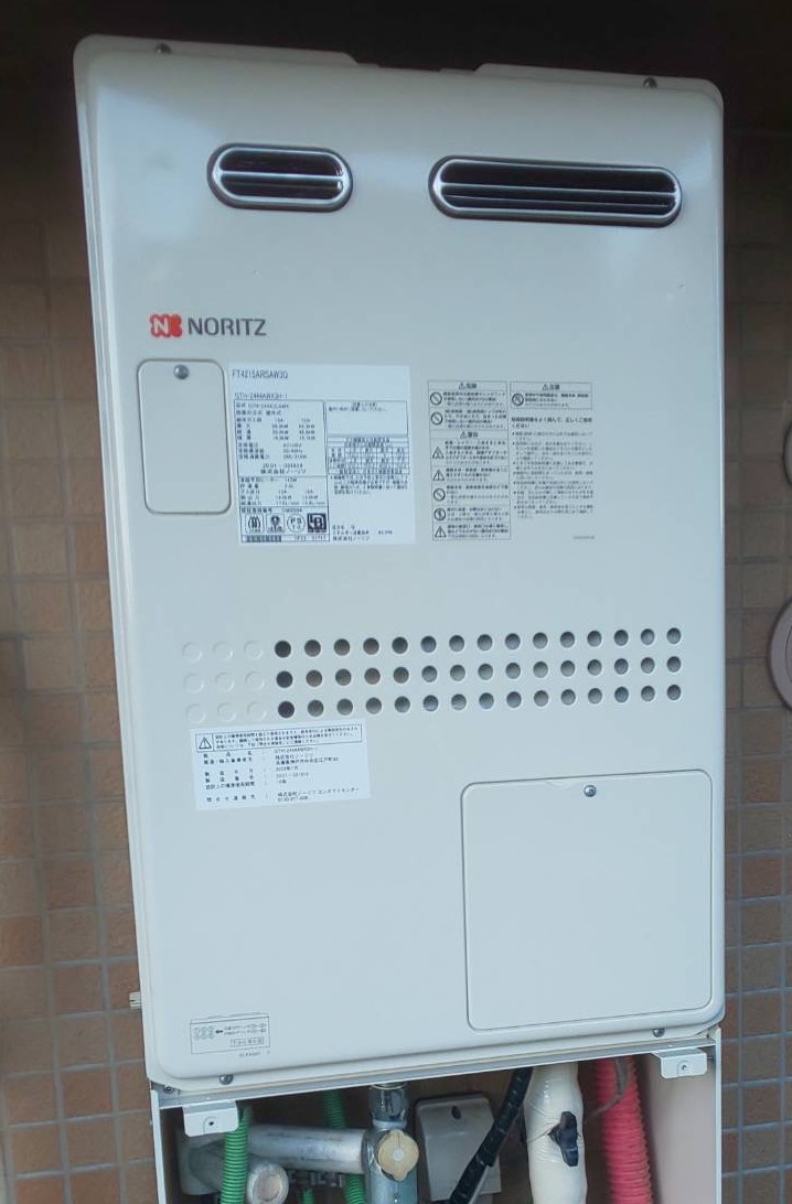 埼玉県さいたま市中央区 Ｈ様 都市ガス ノーリツ給湯器 GTH-2444AWX3H-1 BL 24号フルオート給湯暖房給湯器 交換工事 交換後