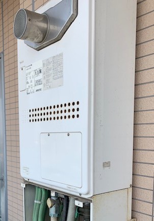東京都足立区 Ｙ様 都市ガス ノーリツエコジョーズ GTH-C2460AW3H-T BL 24号スタンダード（フルオート）給湯暖房給湯器 交換工事 交換前