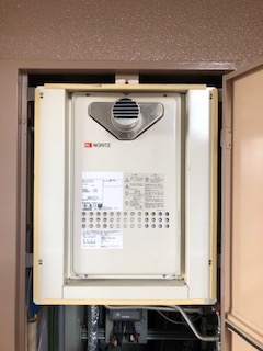 和歌山県橋本市 Ｙ様 LPガス リンナイ給湯器 RUJ-A2010T-L-80 20号高温水供給式給湯器 交換工事 交換前