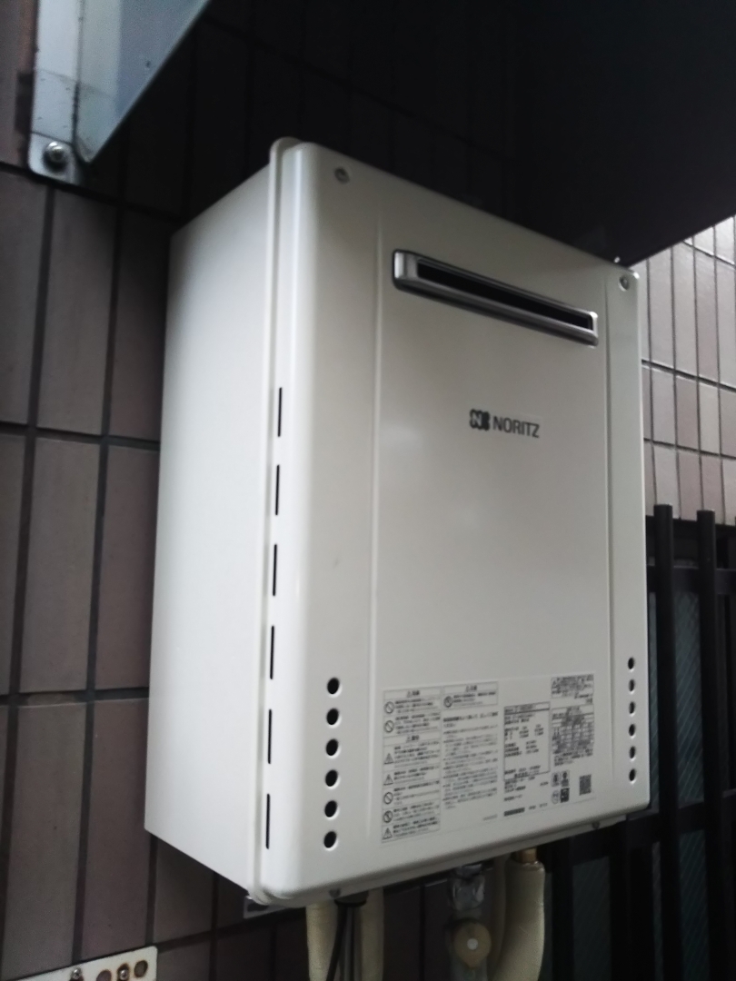 東京都八王子市 Ｋ様 都市ガス ノーリツ給湯器 GT-2460SAWX-1 BL 24号オート追焚付給湯器 交換工事 交換後