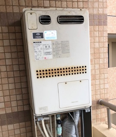 兵庫県神戸市兵庫区 Ｙ様 都市ガス ノーリツエコジョーズ GTH-C2460AW3H BL 24号スタンダード（フルオート）給湯暖房給湯器 交換工事 交換前