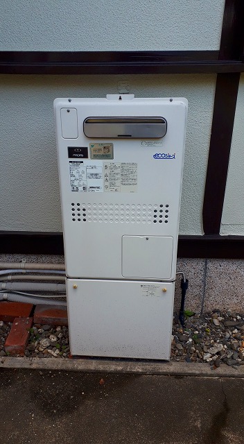 兵庫県芦屋市 W様 都市ガス ノーリツエコジョーズ GTH-C1650SAW-1 BL 16号シンプル（オート）給湯暖房給湯器 交換工事 交換前