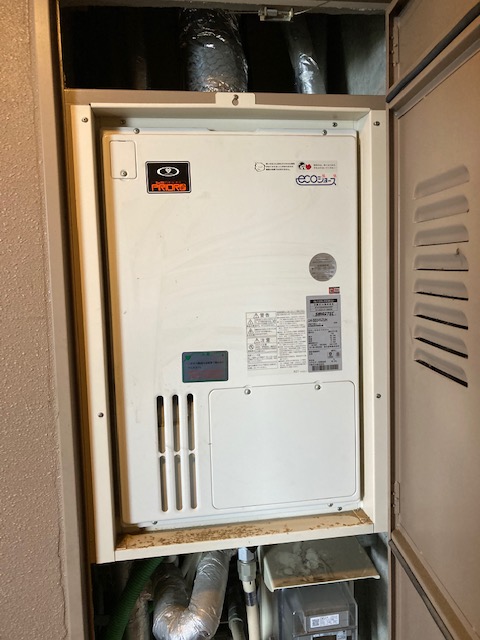 兵庫県神戸市西区 Ｙ様 都市ガス ノーリツエコジョーズ GTH-CP2460AW3H-H BL 24号スタンダード（フルオート）給湯暖房給湯器 交換工事 交換前