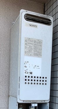 東京都品川区 Ｋ様 都市ガス ノーリツ給湯器 GT-2053AWX-2 BL 20号フルオート追焚付給湯器 交換工事 交換前