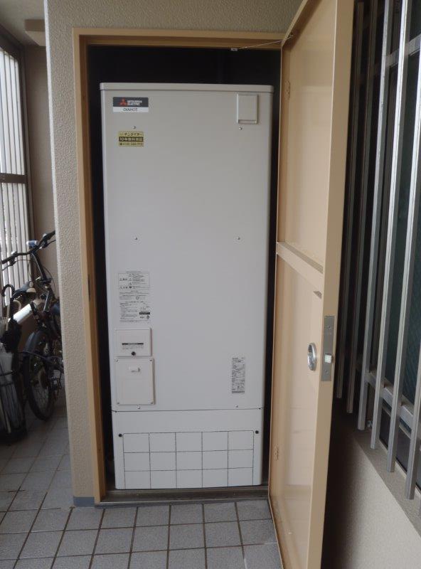 兵庫県神戸市西区 Ｋ様 三菱電機電気温水器 SRT-J46WDM5 460L角型フルオート 交換工事 交換後