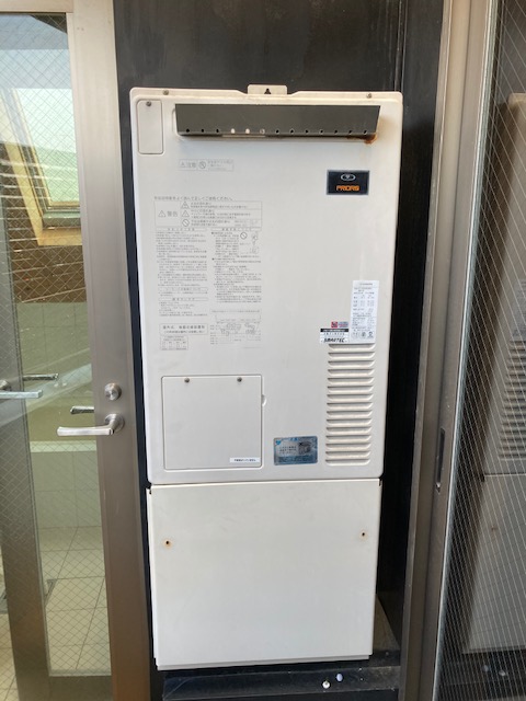 兵庫県西宮市 Ｍ様 都市ガス ノーリツエコジョーズ GTH-C2460SAW3H BL 24号シンプル（オート）給湯暖房給湯器 交換工事 交換前