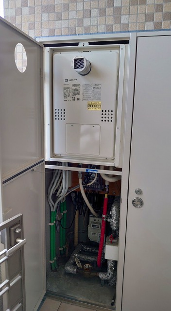 大阪府大阪市城東区 Ｋ様 都市ガス ノーリツエコジョーズ GTH-CP2460AW3H-T BL 24号スタンダード（フルオート）給湯暖房給湯器 交換工事 交換後