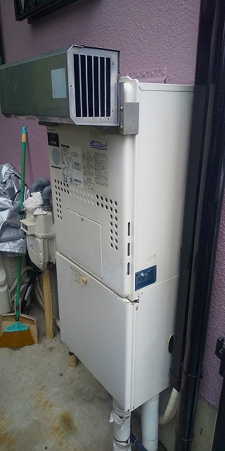 兵庫県伊丹市 F様 都市ガス ノーリツエコジョーズ GTH-C2459SAWD BL 24号オート給湯暖房給湯器 交換工事 交換前