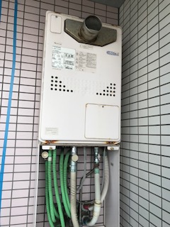 神奈川県茅ヶ崎市 K様 都市ガス ノーリツエコジョーズ GTH-C2450AW3H-T-1 BL 24号スタンダード（フルオート）給湯暖房給湯器 交換工事 交換前