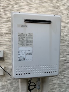 千葉県八千代市 Ｔ様 都市ガス ノーリツ給湯器 GT-2460SAWX-1 BL 24号オート追焚付給湯器 交換工事 交換前