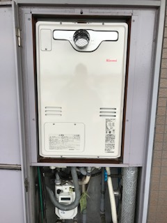 東京都多摩市 Ｈ様 都市ガス リンナイ給湯器 RUFH-A1610AT 16号フルオート給湯暖房給湯器 交換工事 交換後