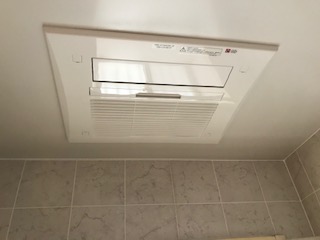東京都世田谷区 Ｏ様 リンナイ天井形浴室暖房乾燥機 RBH-C418K1P 交換工事 交換後