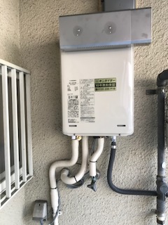 大阪府大阪市旭区 K様 都市ガス リンナイ給湯器 RUJ-A2010W 20号高温水供給式給湯器 交換工事 交換後