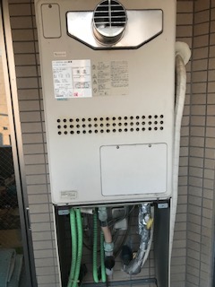 神奈川県横浜市南区 Ｈ様 都市ガス ノーリツエコジョーズ GTH-C2460AW3H-T BL 24号スタンダード（フルオート）給湯暖房給湯器 交換工事 交換前