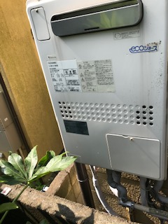 東京都三鷹市 Ｍ様 都市ガス ノーリツエコジョーズ GTH-C2460AW3H BL 24号スタンダード（フルオート）給湯暖房給湯器 交換工事 交換前