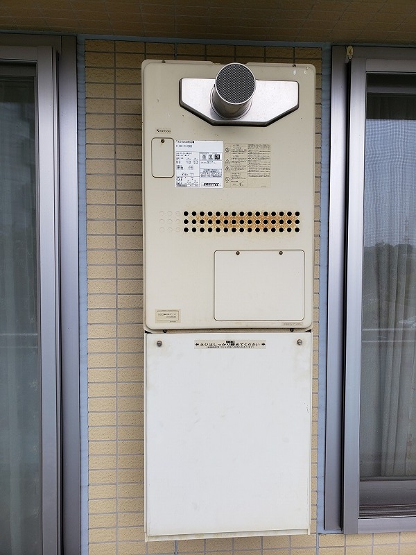 東京都大田区 S様 都市ガス ノーリツエコジョーズ GTH-C2450AW3H-T-1 BL 24号スタンダード（フルオート）給湯暖房給湯器 交換工事 交換前