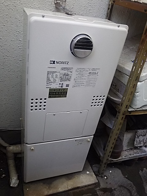 兵庫県神戸市北区 T様 都市ガス ノーリツエコジョーズ GTH-C2460SAW3H BL 24号シンプル（オート）給湯暖房給湯器 交換工事 交換後