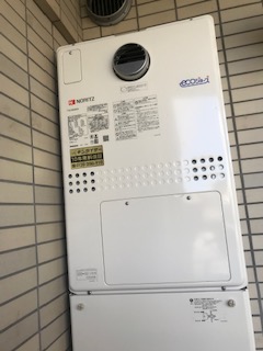 東京都世田谷区 K様 都市ガス ノーリツエコジョーズ GTH-C2450AW3H-1 BL 24号スタンダード（フルオート）給湯暖房給湯器 交換工事 交換後