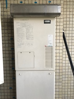 東京都多摩市 Ｙ様 都市ガス ノーリツエコジョーズ GTH-C2450SAW3H-1 BL 24号シンプル（オート）給湯暖房給湯器 交換工事 交換前