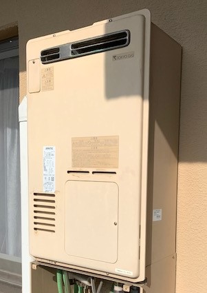 東京都西東京市 Ｓ様 都市ガス ノーリツエコジョーズ GTH-C2460AW3H BL 24号スタンダード（フルオート）給湯暖房給湯器 交換工事 交換前