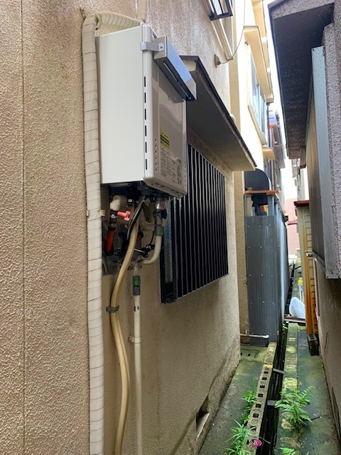 大阪府大東市 T様 都市ガス ノーリツ給湯器 GT-2460SAWX-1 BL 24号オート追焚付給湯器 交換工事 交換後