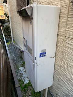 奈良県葛城市 M様 都市ガス リンナイエコジョーズ RVD-E2405SAW2-1(A) 24号オート給湯暖房給湯器 交換工事 交換前