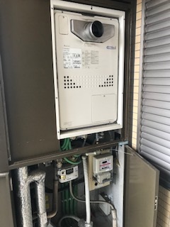 東京都多摩市 Ｗ様 都市ガス ノーリツエコジョーズ GTH-C2460AW3H-T BL 24号スタンダード（フルオート）給湯暖房給湯器 交換工事 交換前