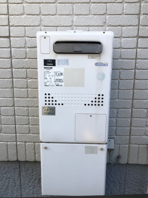 兵庫県加古郡  T様 都市ガス ノーリツエコジョーズ  GTH-C2450SAW3H-1 BL 24号シンプル（オート）給湯暖房給湯器 交換工事 交換前
