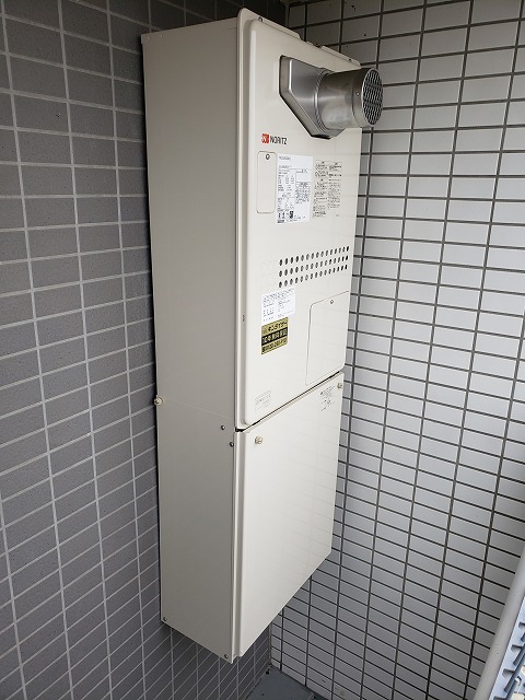 東京都中野区 T様 都市ガス ノーリツ給湯器 GTH-2444SAWX3H-T-1 BL 24号オート給湯暖房給湯器 交換工事 交換後