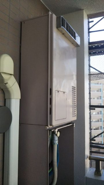 東京都台東区 Ｔ様 都市ガス ノーリツエコジョーズ GTH-C2460AW3H BL 24号スタンダード（フルオート）給湯暖房給湯器 交換工事 交換前