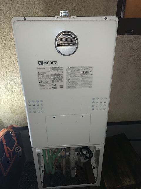 神奈川県横浜市青葉区 Ｏ様 都市ガス ノーリツエコジョーズ GTH-C2460AW3H BL 24号スタンダード（フルオート）給湯暖房給湯器 交換工事 交換後