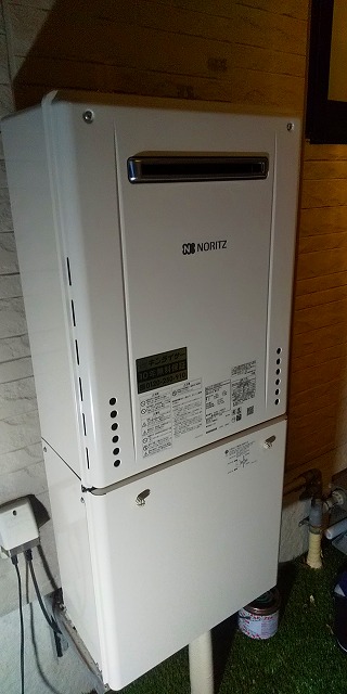 大阪府枚方市 S様 都市ガス ノーリツ給湯器 GT-2460SAWX-1 BL 24号オート追焚付給湯器 交換工事 交換後