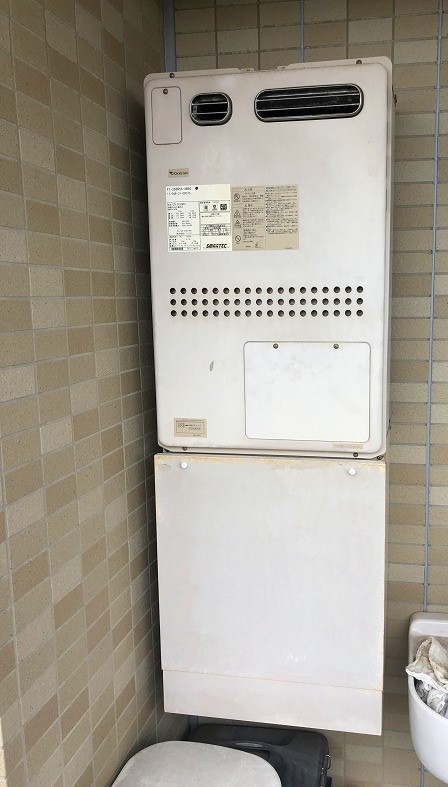 神奈川県横浜市都筑区 S様 都市ガス ノーリツエコジョーズ GTH-C2450AW3H-1 BL 24号スタンダード（フルオート）給湯暖房給湯器 交換工事 交換前