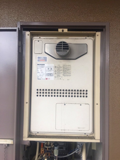 大阪府大阪市東成区 K様 都市ガス ノーリツ給湯器 GTH-2444SAWX3H-T-1 BL 24号オート給湯暖房給湯器 交換工事 交換前
