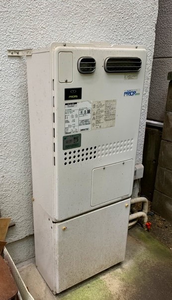 京都府京都市西京区 H様 都市ガス ノーリツ給湯器 GT-2460AWX-1 BL 12A13A 24号フルオート追焚付給湯器 交換工事 交換前