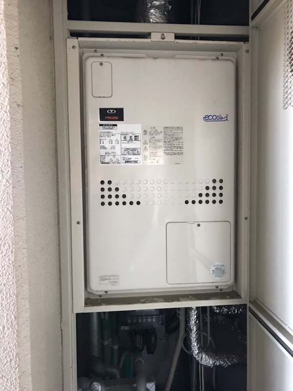 兵庫県西宮市 K様 都市ガス ノーリツエコジョーズ GTH-CP2460SAW3H-H BL 24号シンプル（オート）給湯暖房給湯器 交換工事 交換前