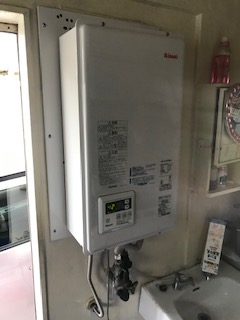 神奈川県横須賀市 M様 都市ガス リンナイ給湯器 RUX-V1615SFFBA-E 16号オートストップ給湯専用給湯器 交換工事 交換後