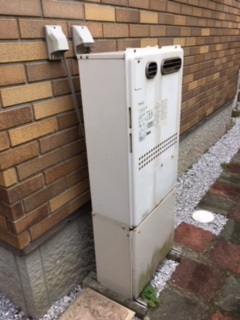 神奈川県逗子市 H様 都市ガス ノーリツエコジョーズ GTH-C2460SAW3H BL 24号シンプル（オート）給湯暖房給湯器 交換工事 交換前
