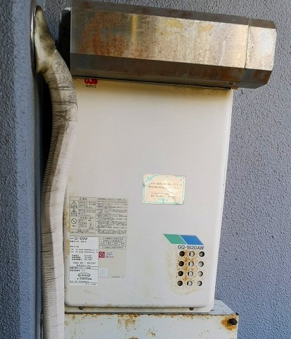 兵庫県西宮市 M様 都市ガス ノーリツ給湯器 GQ-1639WS-1 BL 16号オートストップ給湯専用給湯器 交換工事 交換前