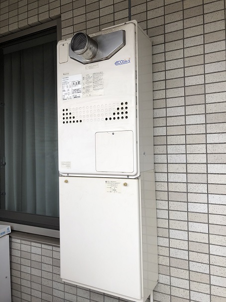 東京都世田谷区 D様 都市ガス ノーリツエコジョーズ GTH-C2460AW3H-T BL 24号スタンダード（フルオート）給湯暖房給湯器 交換工事 交換前