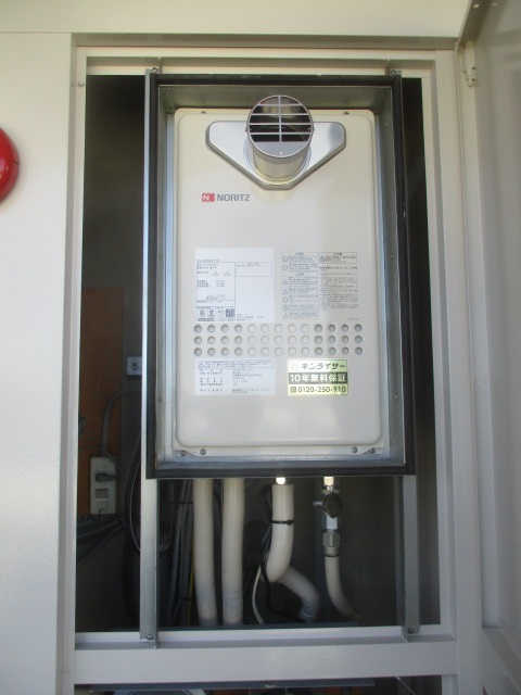 兵庫県伊丹市 N様 都市ガス ノーリツ給湯器 GQ-2427AWX-T-DX BL 24号高温水供給式給湯器 交換工事 交換後