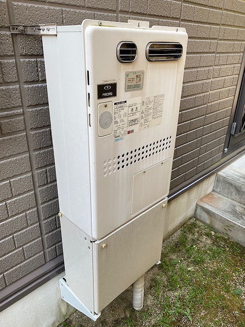 兵庫県川西市 Y様 都市ガス ノーリツエコジョーズ GTH-C2460AW3H BL 24号スタンダード（フルオート）給湯暖房給湯器 交換工事 交換前