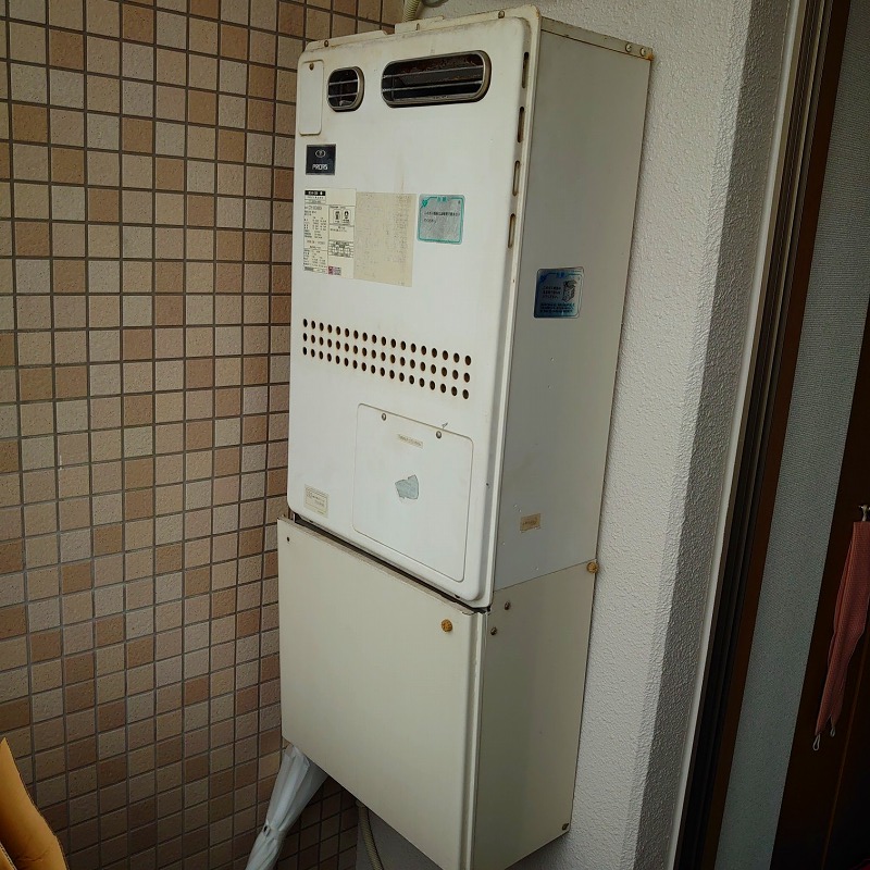 兵庫県神戸市須磨区 Y様 都市ガス ノーリツエコジョーズ GTH-C2460AW3H BL 24号スタンダード（フルオート）給湯暖房給湯器 交換工事 交換前