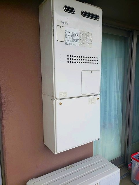 神奈川県大和市 T様 都市ガス ノーリツ 給湯器 GTH-2444AWX3H-1 BL 24号フルオート給湯暖房給湯器 交換工事 交換前