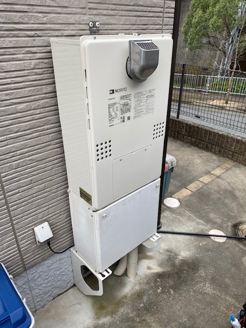 兵庫県西宮市 Ｉ様 都市ガス ノーリツエコジョーズ GTH-C2460SAW3H BL 24号シンプル（オート）給湯暖房給湯器 交換工事 交換後