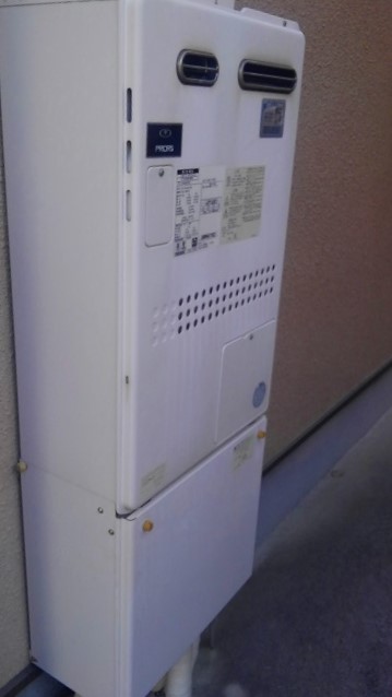兵庫県川西市 T様 都市ガス ノーリツエコジョーズ GTH-C2460AW3H BL 24号スタンダード（フルオート）給湯暖房給湯器 交換工事 交換前